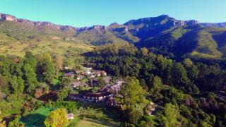 Cavern Resort & Spa - 8