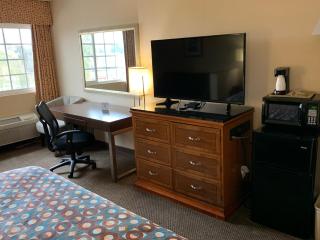 California Inn and Suites Bakersfield - Bakersfield - 7