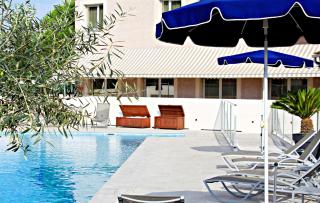 Best Western Marseille Aeroport - Vitrolles - 4