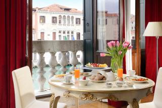 Hotel Palazzo Giovanelli e Gran Canal - 1