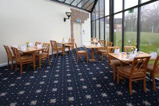Hermitage Park Hotel - Coalville - 4