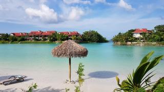 Eden Island Luxury Apartment - White Sand - Eden Island - 1