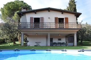 Villa Mira - pool - view - aircon - 9