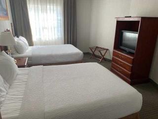 Host Inn an All Suites Hotel - Wilkes-Barre - 1