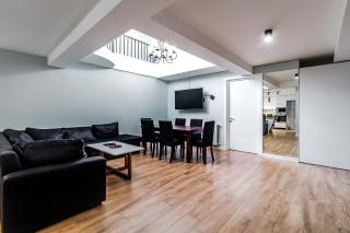 Spacious 3BR Apartment in Old Tbilisi - 4