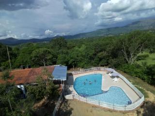 Laureana Hotel Campestre - Agua de Dios - 4