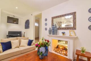 The Lynden Grove - 1