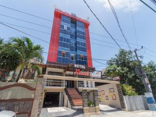 RedDoorz Plus @ Boulevard Panakkukang - Makassar - 9