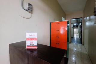 RedDoorz near Universitas Diponegoro Semarang - Semarang - 4