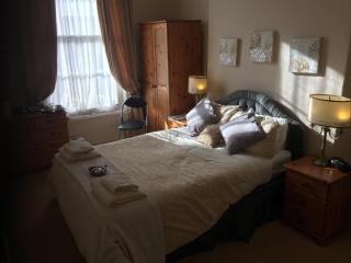 Holly Lodge - 6