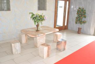 White Horse Hotel Cotonou - Agblangandan - 4