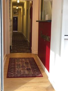 Lyon House Hotel - Barking - 5