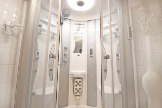 White Luxury Penthouse in City Centre - 4