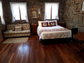 1860 Wine Country Cottages - Springton - 9