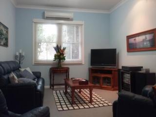 Langley Cottage B&B - Coonabarabran - 4