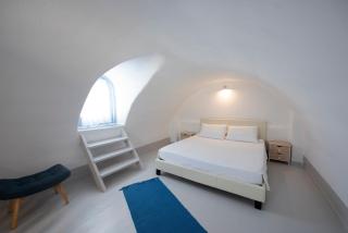 Red Stone Villa - Oia - 1