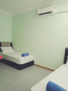 IZ Budget - Kampung Kuala Besut - 6
