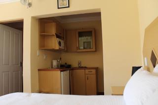 Black Swan Guesthouse - 1