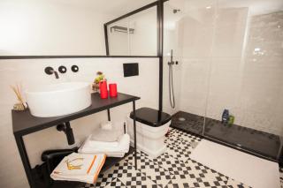 GET Lights and books in a flat - Oporto - 2