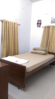 Veedu Homestays - Kollam - 1