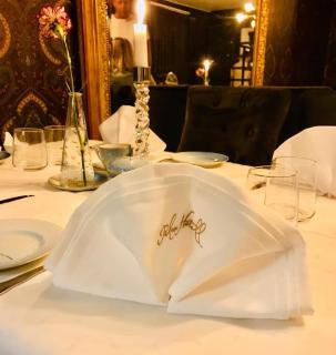 Palace Hotell - 0