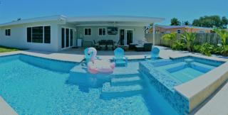 Private heated pool , resort style home , minutes from the beach - Deerfield Beach - 2