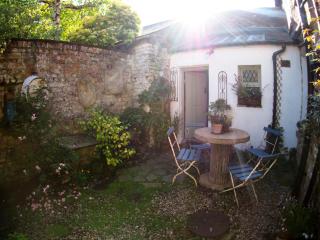 No.33 Coach House - Hillsborough - 6