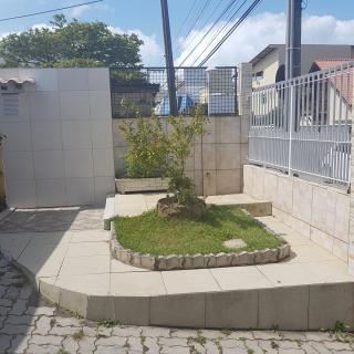 solar norte no centro dos ingleses a 50 metros da praia - 8