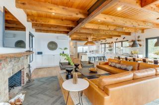 Whidbey Island Modern Farmhouse - 7