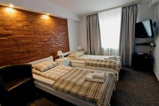 RJ Hotel - Pabianice - 4