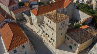 Vacation house "Kaštil" Pučišća - Brač - Pučišća - 9