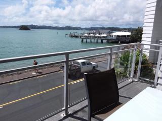 Oceanfront Penthouse Bay of Islands NZ - 5
