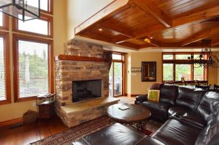Blue Mountain-Luxurious BlueSki George Chalet, Hot Tub, Pool, Gas Fireplace - Blue Mountains - 6