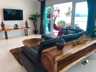 D-Lux 4 bed beachfront apartment with sea view - Panwa Beach - 1