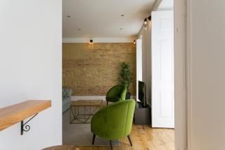 JOIVY Gorgeous 3BR home with balcony nearby Time Out Market - Lisbona - 8