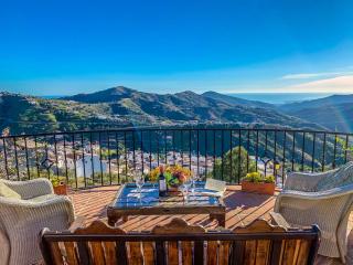 Casa Madre Tierra con jacuzzi piscina zona de barbacoa y preciosas vistas - Cómpeta - 0