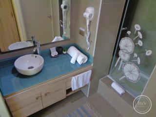 R&V Apartments - 8