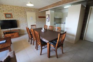 Central Park 4 - 3BR Ground Floor Apartment l Central Location - 8