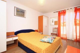 Apartments with a parking space Hvar - 4004 - 4