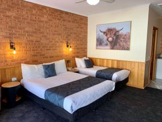 Golden River Motor Inn - 7