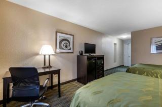 Quality Inn & Suites Des Moines - Merle Hay Road - Urbandale - 3