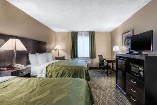 Quality Inn & Suites Des Moines - Merle Hay Road - Urbandale - 2