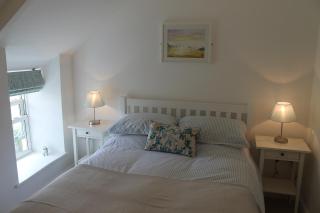 Hillside Cottage - 1