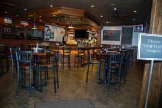 The Stables Inn & Suites - 2