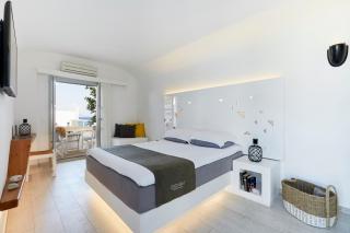 Vrahos Boutique Hotel - Karavostasi - 2