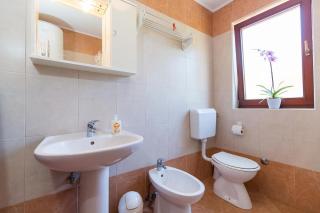 Apartments with swimming pool Novigrad - 7078 - 3