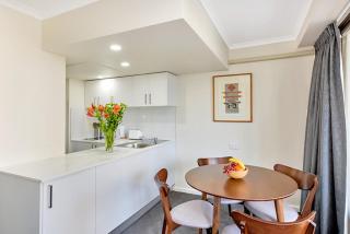 City apartment at College St - Sydney - 0