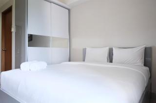 Comfy Studio Room The Oasis Apartment By Travelio - Bekasi - 9