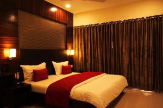 Hotel Furaat Inn - Ahmedabad - 5