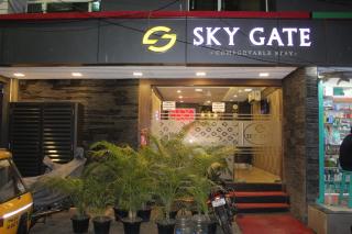 SKY GATE HOTEL Near Apollo Hospital Apollo Women's & Children's US Consulate Sankara Netralaya Goethe Institute PrestigePalladium BSNL Office TAJ Coromandal India Oil Bhavan Dr Mohan's Diabetics VAC Chennai - Chennai - 7
